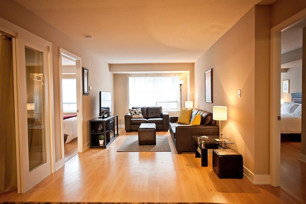 Red Maple Suites - Blue Jays Way Toronto Esterno foto