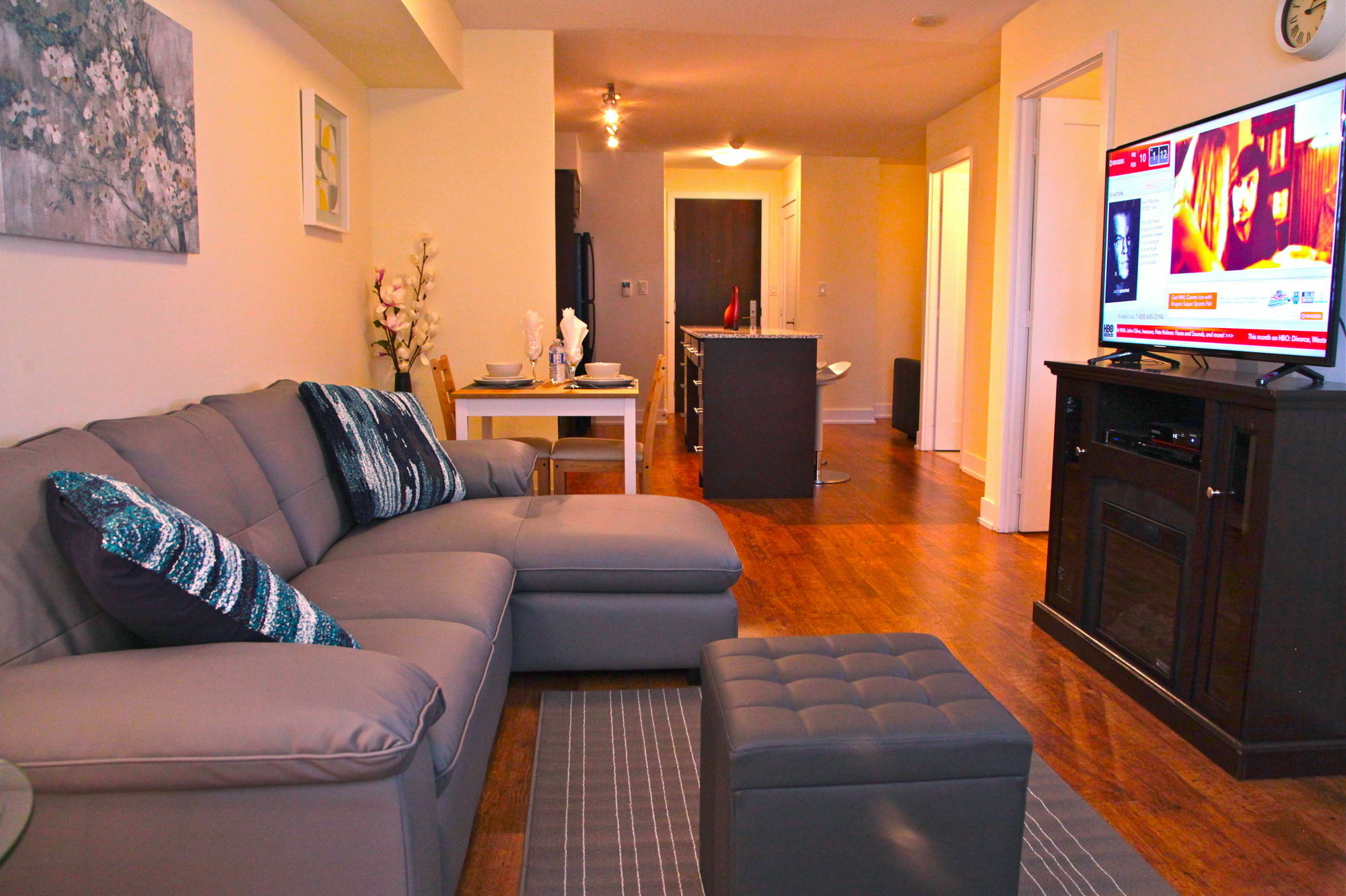 Red Maple Suites - Blue Jays Way Toronto Esterno foto