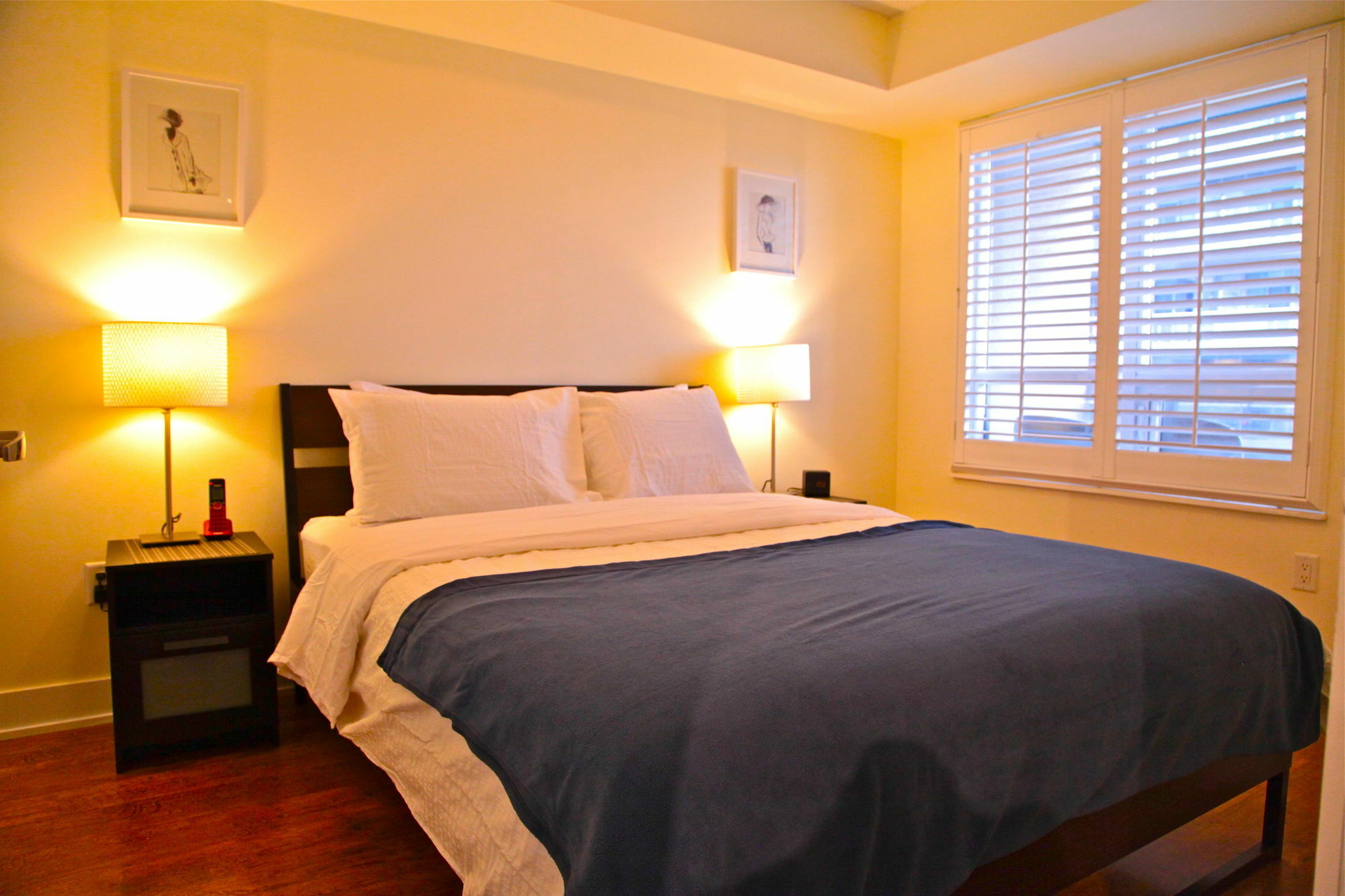 Red Maple Suites - Blue Jays Way Toronto Esterno foto